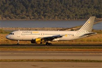 Rafael Alvarez Cacho- www.aviaciondigital.com. Click to see full size photo