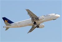 Adolfmalet-Spotters Barcelona-El Prat. Click to see full size photo