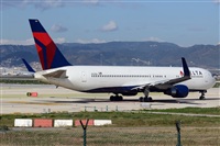 Adolfmalet-Spotters Barcelona-El Prat. Click to see full size photo