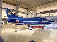 �Daniel Ferro. Click to see full size photo