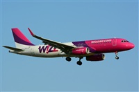 Adolfmalet-Spotters Barcelona-El Prat. Click to see full size photo
