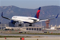 Adolfmalet-Spotters Barcelona-El Prat. Click to see full size photo