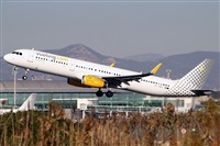 Jordi Rull Dalmau.Spotters BCN-El Prat. Click to see full size photo