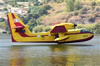 Anonymous aviation photographer-AIRE.ORG. Click to see full size photo