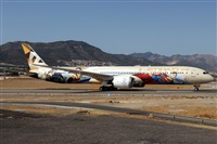 �Manuel Fernandez. Click to see full size photo