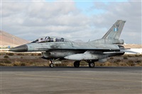 �Manuel Fernandez. Click to see full size photo