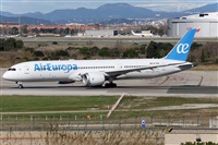 �Jorge Medina - Spotters Barcelona El Prat. Click to see full size photo