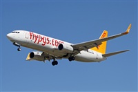 Jordi Rull Dalmau.Spotters BCN-El Prat. Click to see full size photo