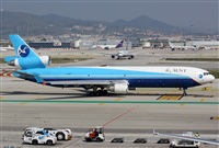 Jos Miguel Bernases - Noisy Spotters. Click to see full size photo