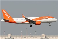 Gabriele Fontana - Tuscan Aviation. Click to see full size photo