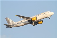 Alonso R Candelera AIRE.org.Spotters Bcn / El Prat. Click to see full size photo