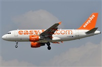 Gabriele Fontana - Tuscan Aviation. Click to see full size photo
