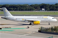 Cele - Spotters BCN. Click to see full size photo
