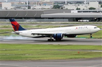 �C�sar Prieto. Click to see full size photo