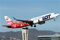 �Manuel Fernandez. Click to see full size photo