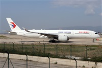 �Oscar Mart�nez spotter Barcelona el Prat. Click to see full size photo