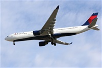 Adolfmalet-Spotters Barcelona-El Prat. Click to see full size photo