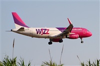 Jordi Rull Dalmau.Spotters BCN-El Prat. Click to see full size photo