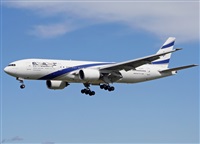 Jordi Rull Dalmau.Spotters BCN-El Prat. Click to see full size photo