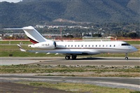 �Manuel Fernandez. Click to see full size photo