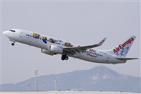 Jos Miguel Bernases - Noisy Spotters. Click to see full size photo
