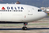 Adolfmalet-Spotters Barcelona-El Prat. Click to see full size photo