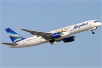 Rubn Gil - Noisy Spotters. Click to see full size photo