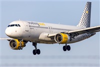 Pere  Escala - Spotters Barcelona-El Prat. Click to see full size photo