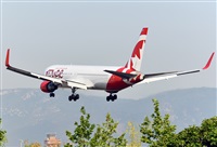 Adolfmalet-Spotters Barcelona-El Prat. Click to see full size photo