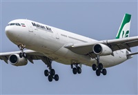 Oriol-Spotters Barcelona-El Prat. Click to see full size photo
