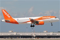 Gabriele Fontana - Tuscan Aviation. Click to see full size photo