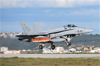 �Anonymous aviation photographer-AIRE.ORG. Click to see full size photo