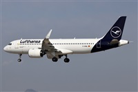 �Oscar Mart�nez spotter Barcelona el Prat. Click to see full size photo