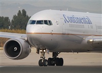 Rubn Gil - Noisy Spotters. Click to see full size photo