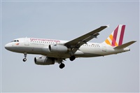 Adolfmalet-Spotters Barcelona-El Prat. Click to see full size photo