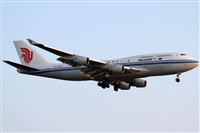 Rubn Gil - Noisy Spotters. Click to see full size photo