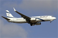 Adolfmalet-Spotters Barcelona-El Prat. Click to see full size photo