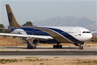 Miguel Alia - Noisy Spotters. Click to see full size photo