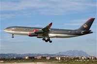 Jordi Rull Dalmau.Spotters BCN-El Prat. Click to see full size photo