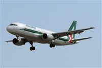 Adolfmalet-Spotters Barcelona-El Prat. Click to see full size photo