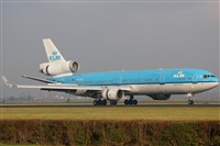 Rodrigo Carvalho - Noisy Spotters. Click to see full size photo