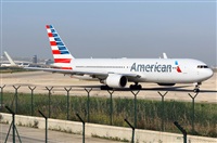 Adolfmalet-Spotters Barcelona-El Prat. Click to see full size photo