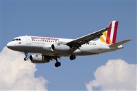Jordi Rull Dalmau.Spotters BCN-El Prat. Click to see full size photo