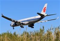 Adolfmalet-Spotters Barcelona-El Prat. Click to see full size photo