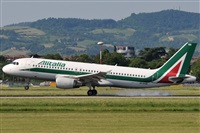 Gabriele Fontana - Tuscan Aviation. Click to see full size photo