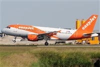 Gabriele Fontana - Tuscan Aviation. Click to see full size photo