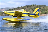 �Anonymous aviation photographer-AIRE.ORG. Click to see full size photo