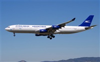 Rubn Gil - Noisy Spotters. Click to see full size photo