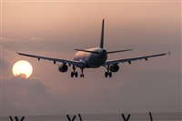 Pere  Escala - Spotters Barcelona-El Prat. Click to see full size photo