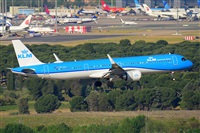 �Miguel A. �gueda Rguez.  (CANARY ISLANDS SPOTTING). Click to see full size photo
